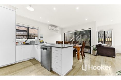 Property photo of 22/103 Army Road Pakenham VIC 3810