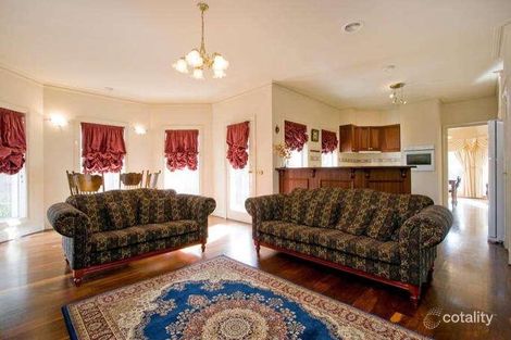 Property photo of 9 Earls Court Wantirna South VIC 3152