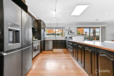 Property photo of 8 St Annes Crescent Berwick VIC 3806