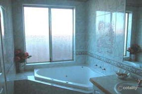 Property photo of 10 Quelea Place Ballajura WA 6066
