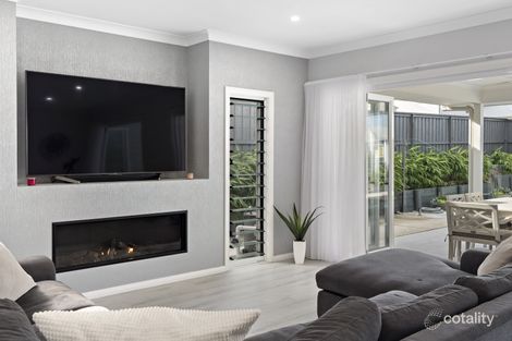 Property photo of 21 Sunnyspot Boulevard Catherine Hill Bay NSW 2281