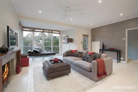 Property photo of 21 Yarravale Road Kew VIC 3101