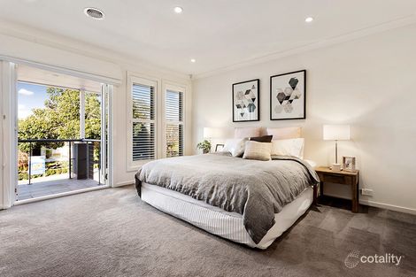 Property photo of 13 Hamilton Crescent Doncaster East VIC 3109