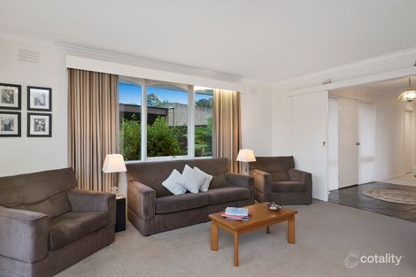Property photo of 4 Cassia Court Endeavour Hills VIC 3802