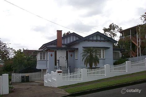 Property photo of 30 Newman Avenue Camp Hill QLD 4152