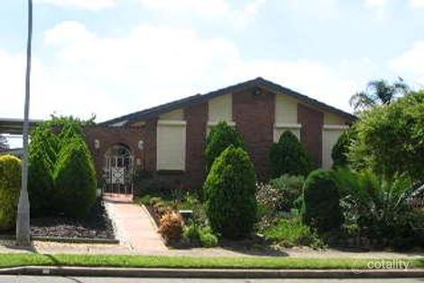 18 Hopkins St, Wetherill Park, NSW 2164