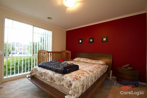 Property photo of 14 Merribah Way Cranbourne West VIC 3977