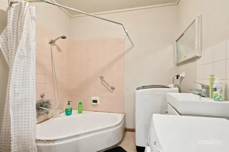 Property photo of 6/4-6 Monash Road Newborough VIC 3825