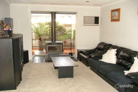 Property photo of 15 Seaton Rise Hallam VIC 3803
