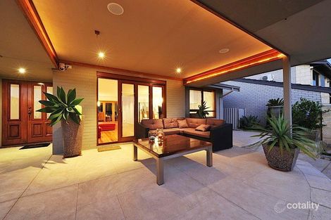 Property photo of 3 Elfreda Avenue Sorrento WA 6020