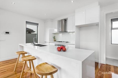 Property photo of 4/6 Fenacre Street Strathmore VIC 3041