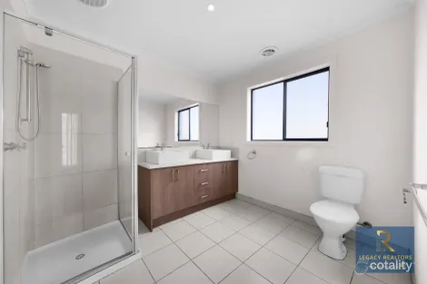 Property photo of 18 Brimstone Drive Tarneit VIC 3029