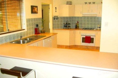 Property photo of 34 Northlakes Drive Cameron Park NSW 2285