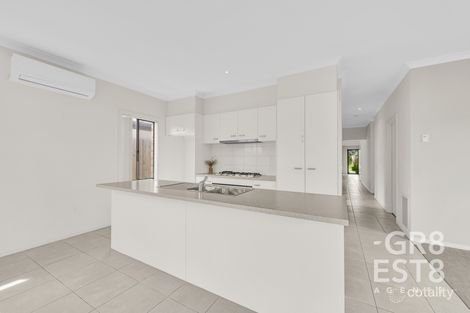 Property photo of 19 Raven Court Pakenham VIC 3810