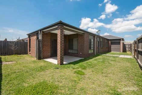 Property photo of 19 Raven Court Pakenham VIC 3810