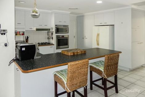 Property photo of 8 Ninderry Close Battery Hill QLD 4551