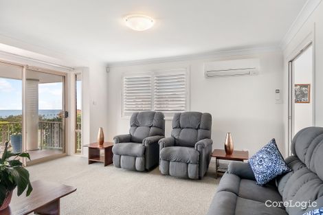 Property photo of 8 Seacliff Place Caves Beach NSW 2281