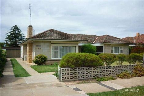 39 Jamouneau St, Warracknabeal, VIC 3393