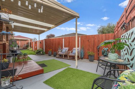 Property photo of 14 Balmain Drive Carrum Downs VIC 3201