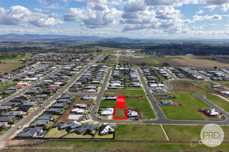 Property photo of 84 Evesham Circuit North Tamworth NSW 2340