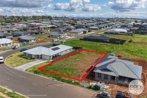 Property photo of 84 Evesham Circuit North Tamworth NSW 2340