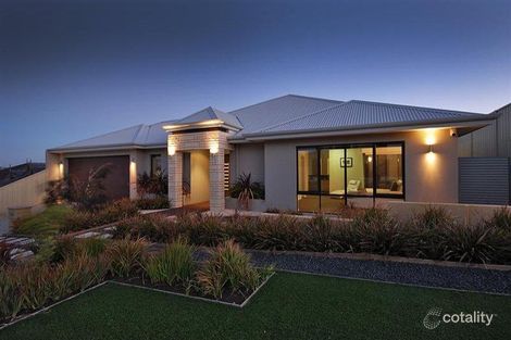 5 Senna Cl, Coogee, WA 6166