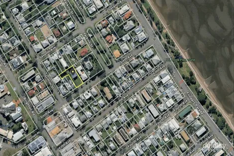 Property photo of 20 Sixth Avenue Sandgate QLD 4017