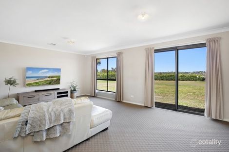 Property photo of 8 Governor Drive Murrumbateman NSW 2582