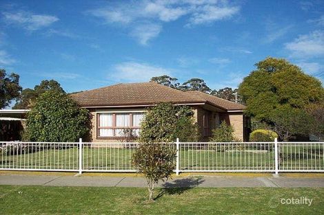 Property photo of 44 Campbell Parade Cranbourne VIC 3977