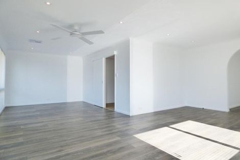 Property photo of 1 Garden Grove Bateau Bay NSW 2261