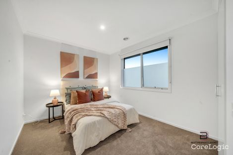 Property photo of 11 Cunningham Parade Keysborough VIC 3173