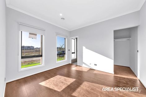 Property photo of 77 Reef Circuit Clyde VIC 3978