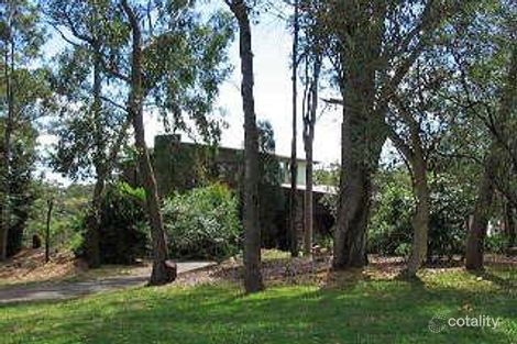 4 Rofe Cres, Hornsby Heights, NSW 2077