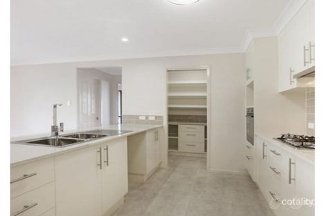 Property photo of 13 Stega Place Wynnum West QLD 4178