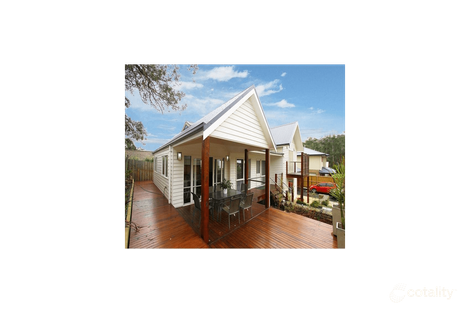 Property photo of 11 Green Place Eltham VIC 3095