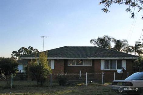 52 Nauru Cres, Lethbridge Park, NSW 2770