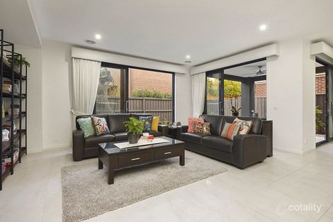 Property photo of 7 Retreat Drive Ascot Vale VIC 3032