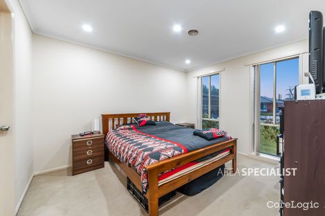 Property photo of 4 Kismet Close Cranbourne West VIC 3977