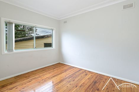 Property photo of 83 Pembroke Road Minto NSW 2566