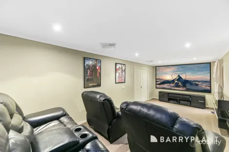 Property photo of 11 Tralee Circuit Narre Warren VIC 3805