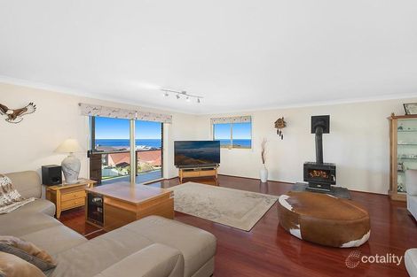 Property photo of 11 Sea Eagle Crescent Caves Beach NSW 2281