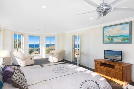 Property photo of 11 Sea Eagle Crescent Caves Beach NSW 2281