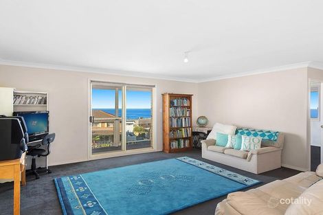 Property photo of 11 Sea Eagle Crescent Caves Beach NSW 2281