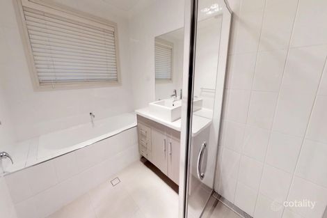 Property photo of 12 Sieben Drive Orange NSW 2800