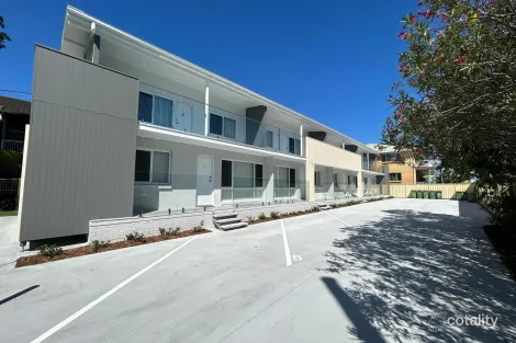 4/14 Leonard Ave, Surfers Paradise, QLD 4217