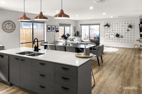 Property photo of 34 Tara Boulevard Officer VIC 3809