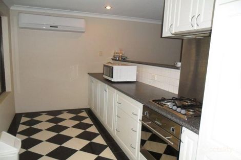 Property photo of 8 Conigrave Road Yangebup WA 6164