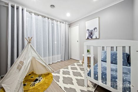 Property photo of 1/2 Kingfisher Court Kings Park VIC 3021