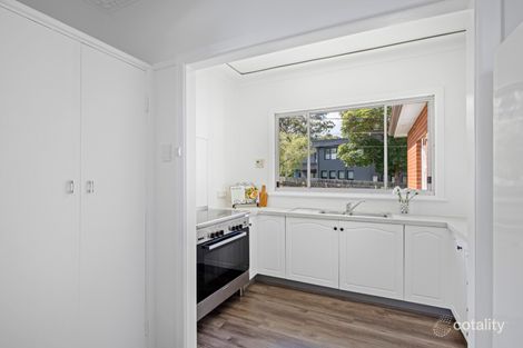 Property photo of 10 Valley Road Forestville NSW 2087