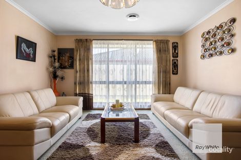 Property photo of 10 Wanaka Drive Taylors Lakes VIC 3038